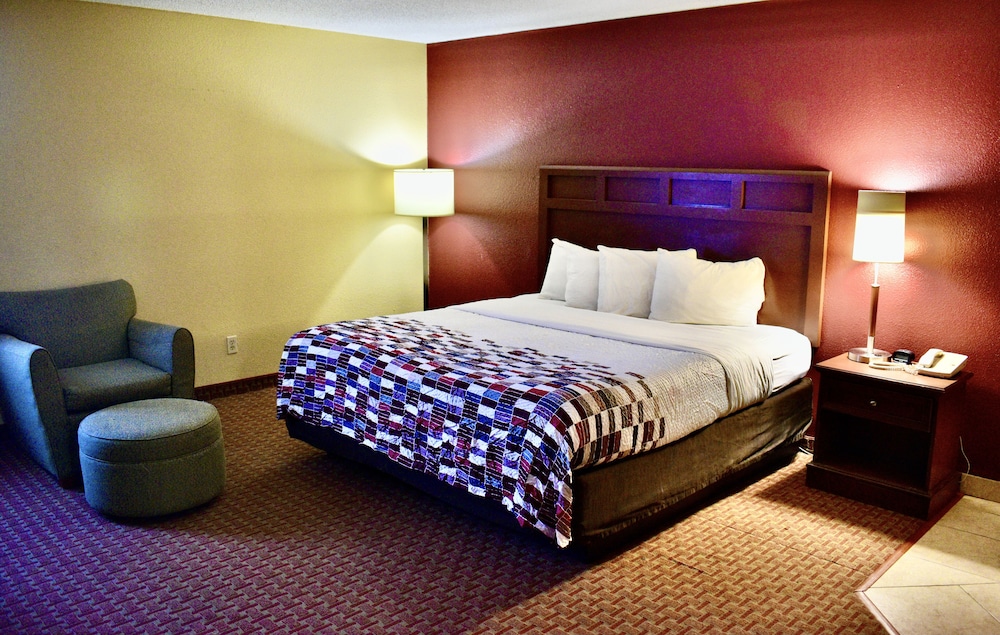 Standard Suite, 1 King Bed, Non Smoking, Jetted Tub