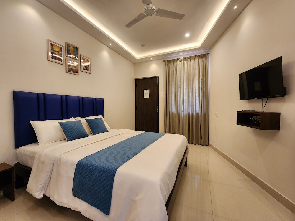 Luxury Condo, 1 Bedroom, Mountainside photo 1