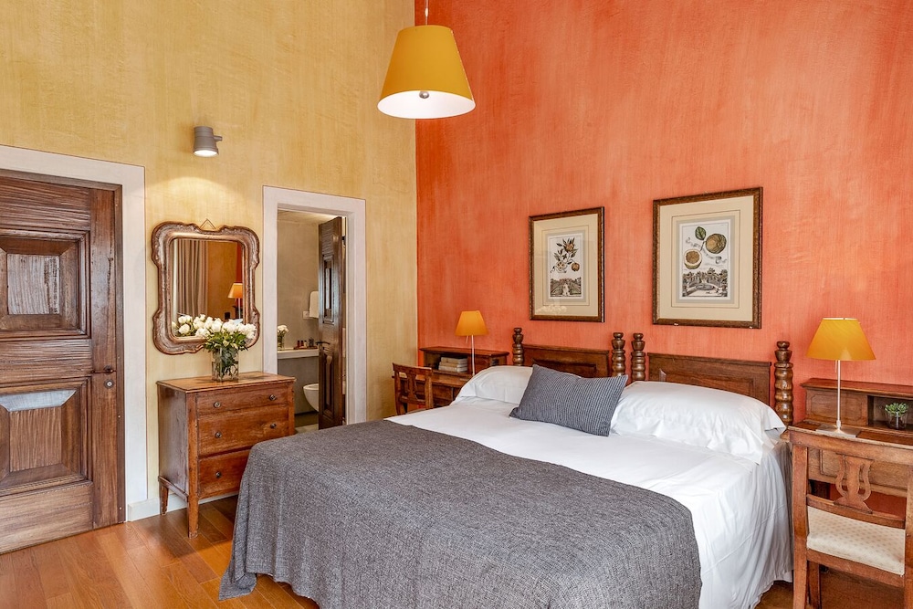 Standard Double or Twin Room, Terrace, Lake View photo 3