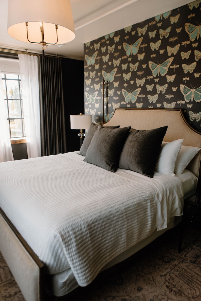 Room 1 - The Eugene - Photo 1