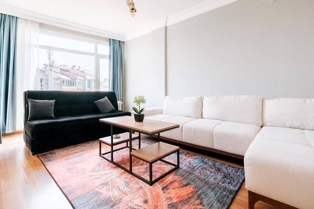 Apartment photo 1