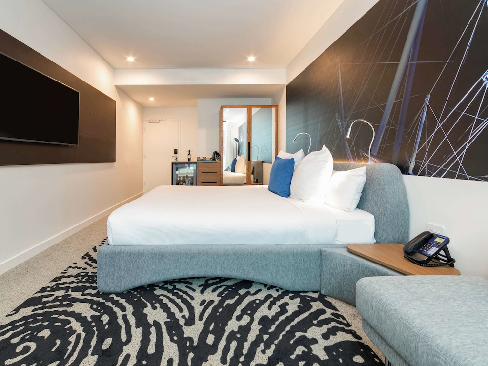 Premier Room, 1 King Bed ('N' Room)