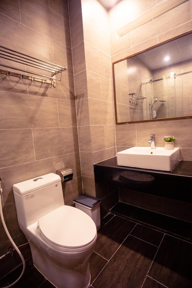Superior Quadruple Room - Photo 14