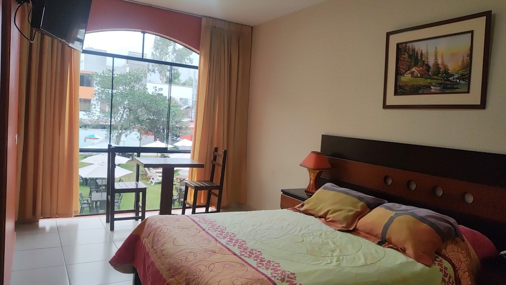 Double or Twin Room, 1 Queen Bed, Garden View