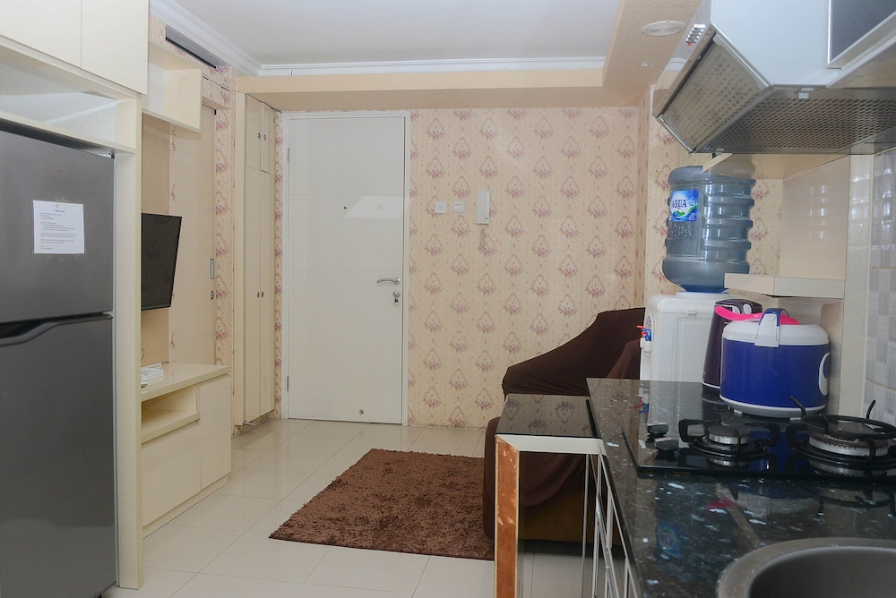 Room - Photo 13