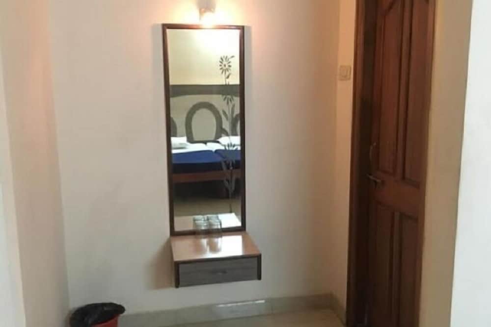 Deluxe Room (Ac) photo 3