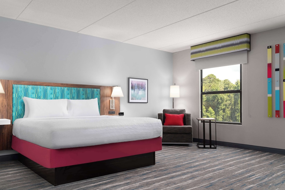 Suite, 1 King Bed, Non Smoking - Photo 5