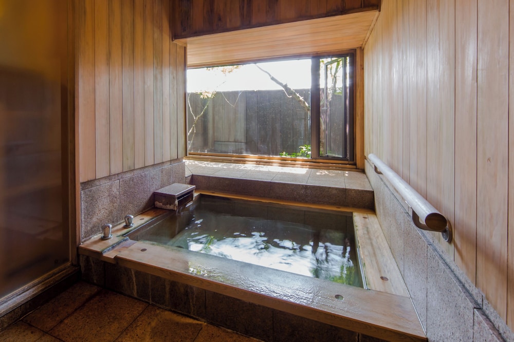 Annex SHUUSUI/BAIKYOU - Room for 5 Guests with Hot Spring Bath photo 2