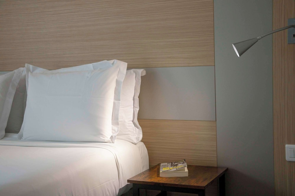 Standard Room, 1 Double Bed - Photo 2
