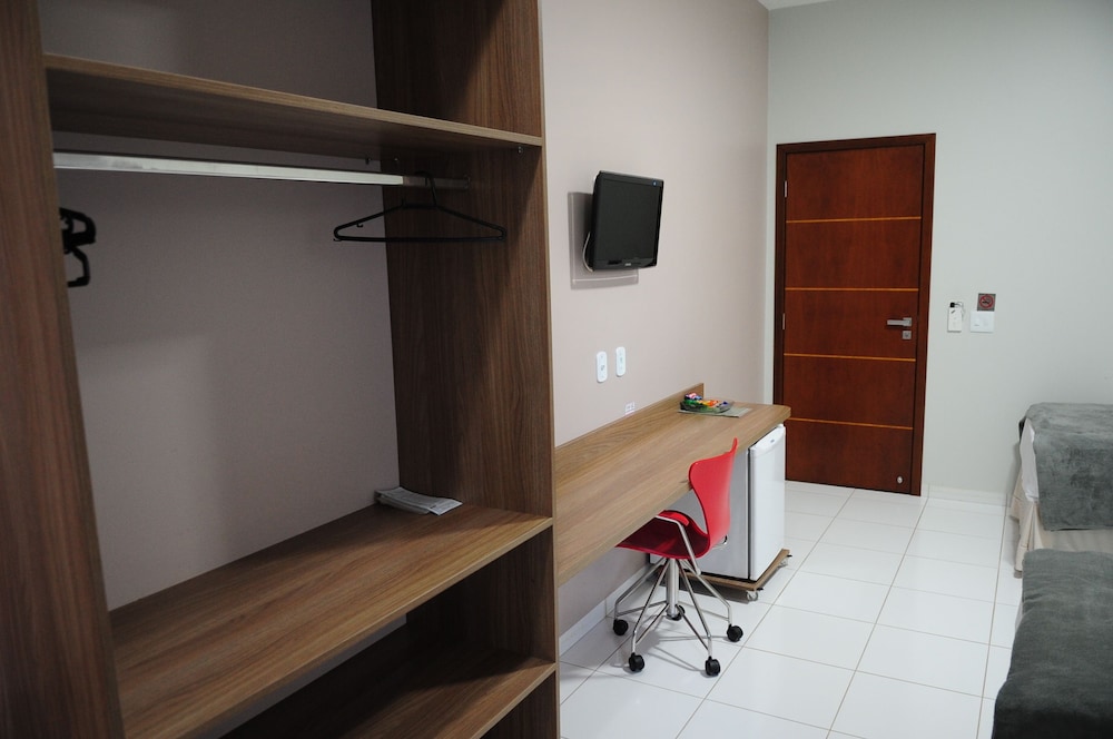 Luxury Double or Twin Room, Refrigerator photo 3