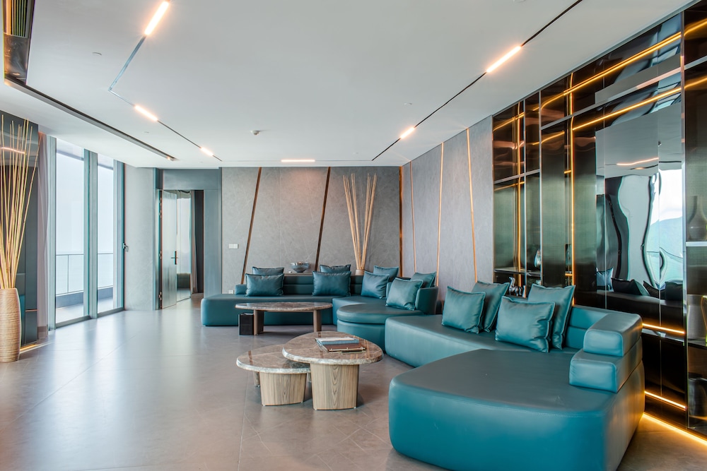 Penthouse - Photo 5