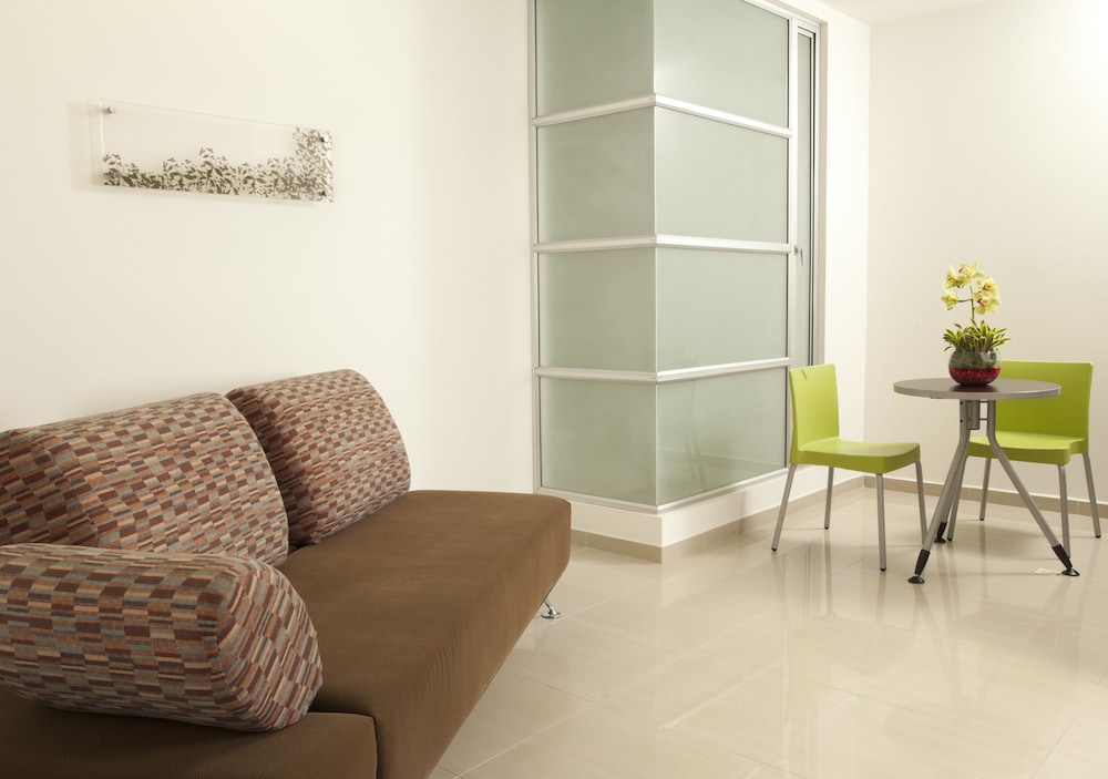 Suite (Double) - Photo 6
