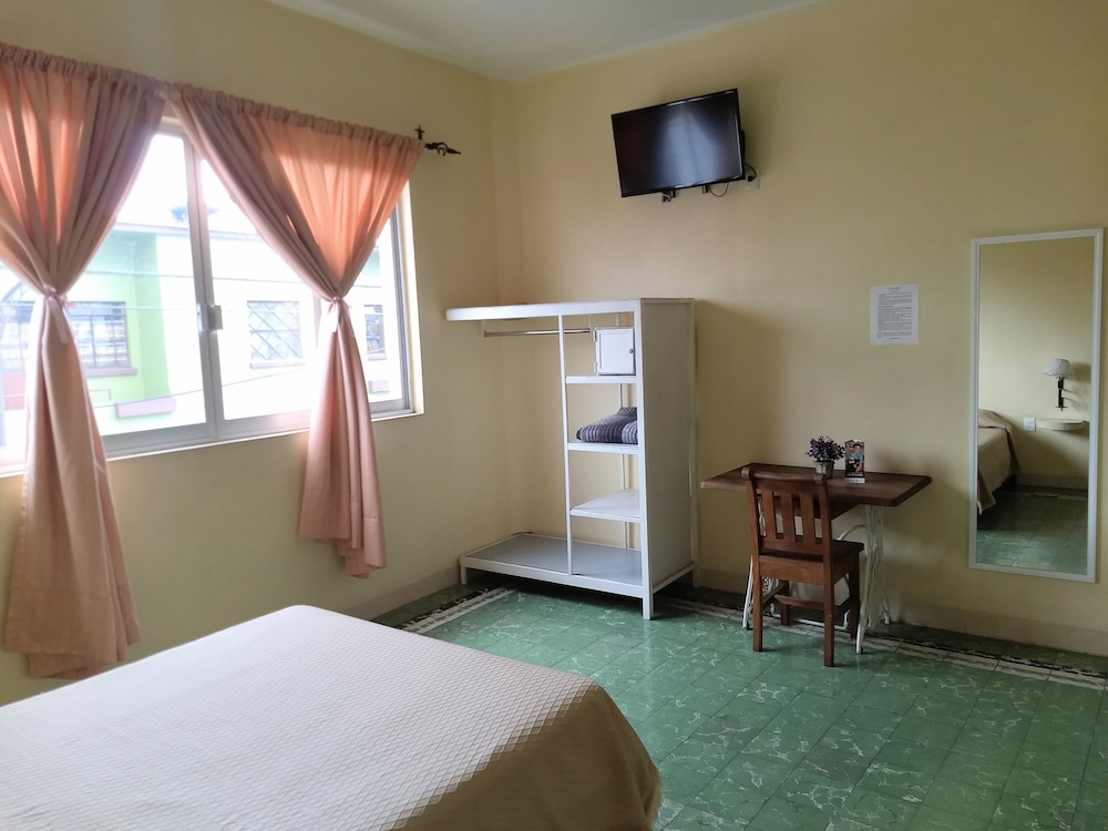 Suite, 1 Bedroom photo 1