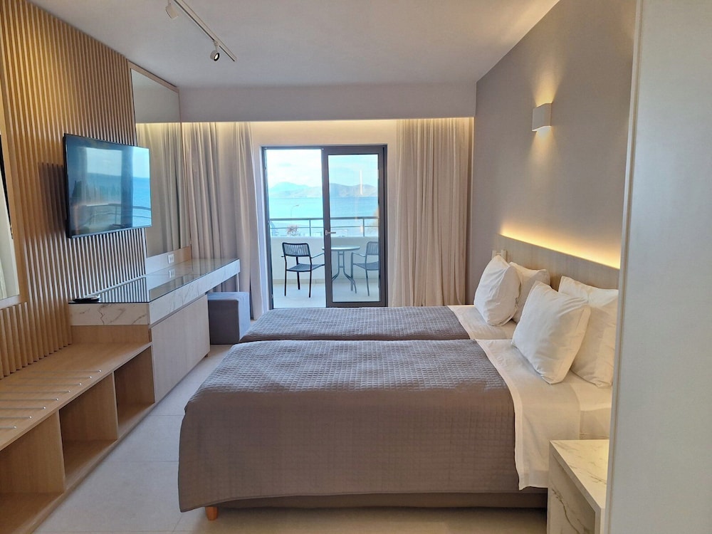 Superior Room, Sea View Top Floor photo 1