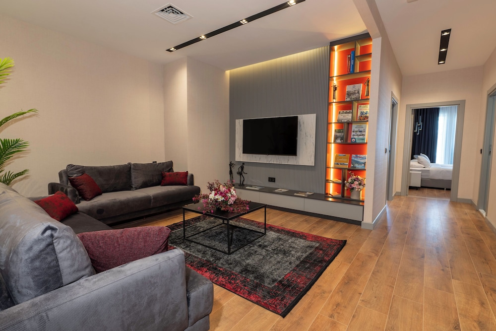 Premium Suite, City View
