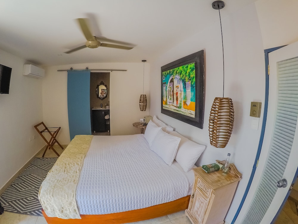 Superior Room, Balcony, Pool View photo 2