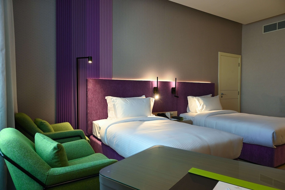 Room, 2 Twin Beds, Smoking, City View photo 2