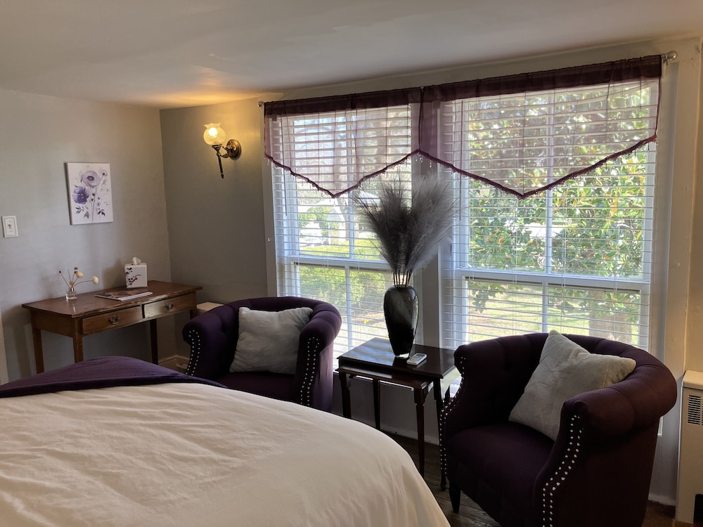 1873 Terrill Room photo 3