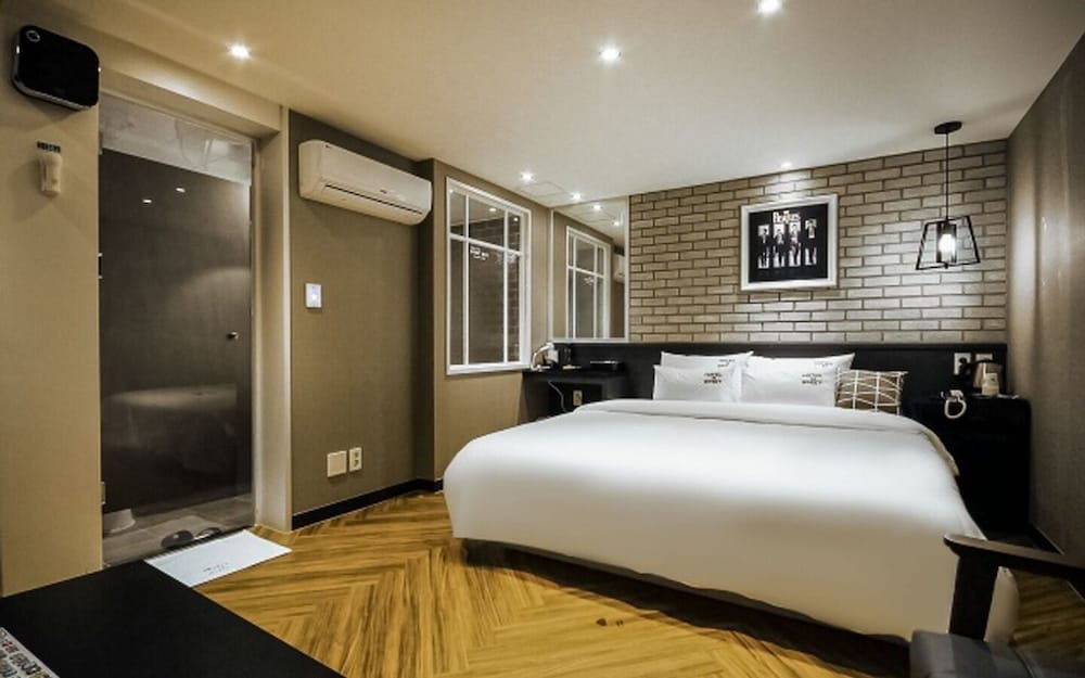 Premium Double Room - Photo 3