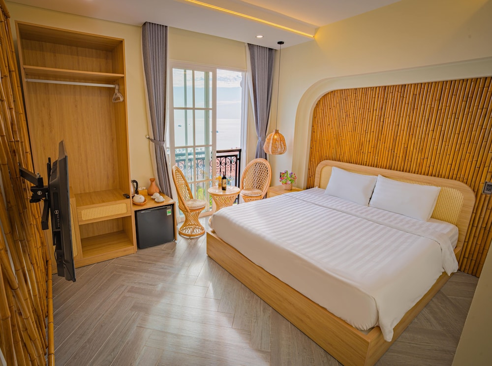 Panoramic Double Room Single Use, Beach View