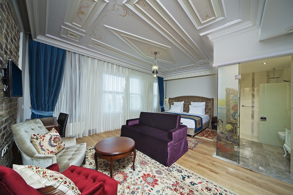 Deluxe Double Room photo 3
