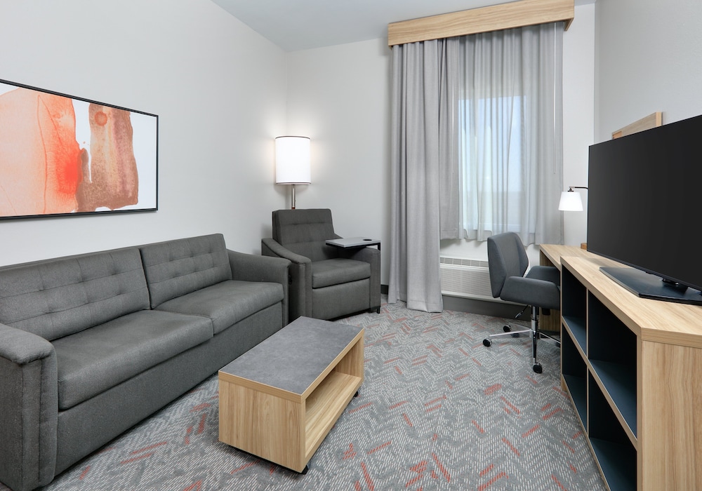 Suite, 1 Bedroom, Accessible Bathtub (Accessible Tub) - Photo 2