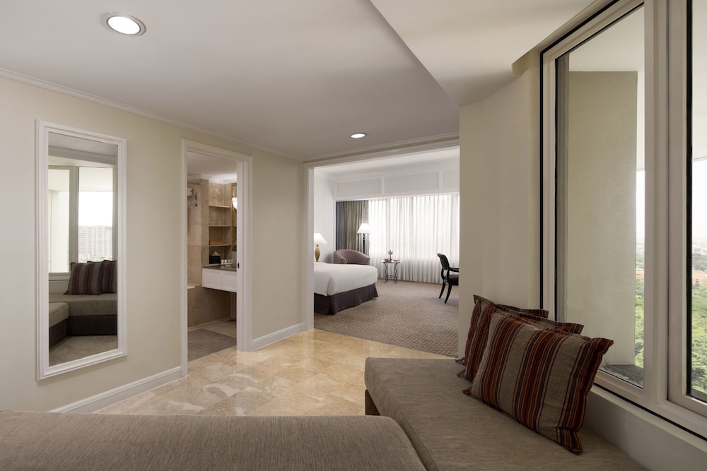 Deluxe Room - Photo 3