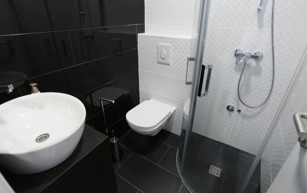 Comfort Double Room, Balcony, City View photo 3