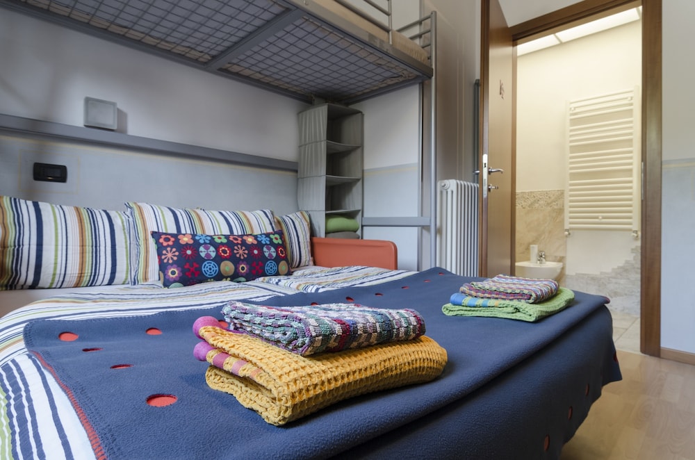 Family Triple Room, Private Bathroom, Courtyard View