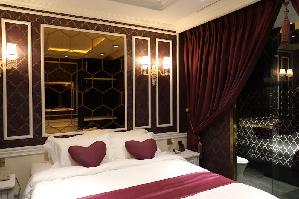 Standard Room, No Windows