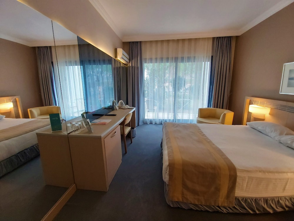 Standard Double Room photo 3