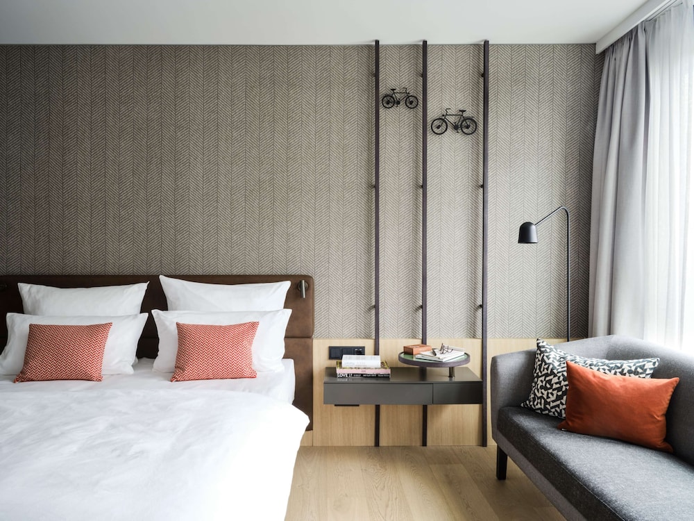 Comfort Room (Plus)