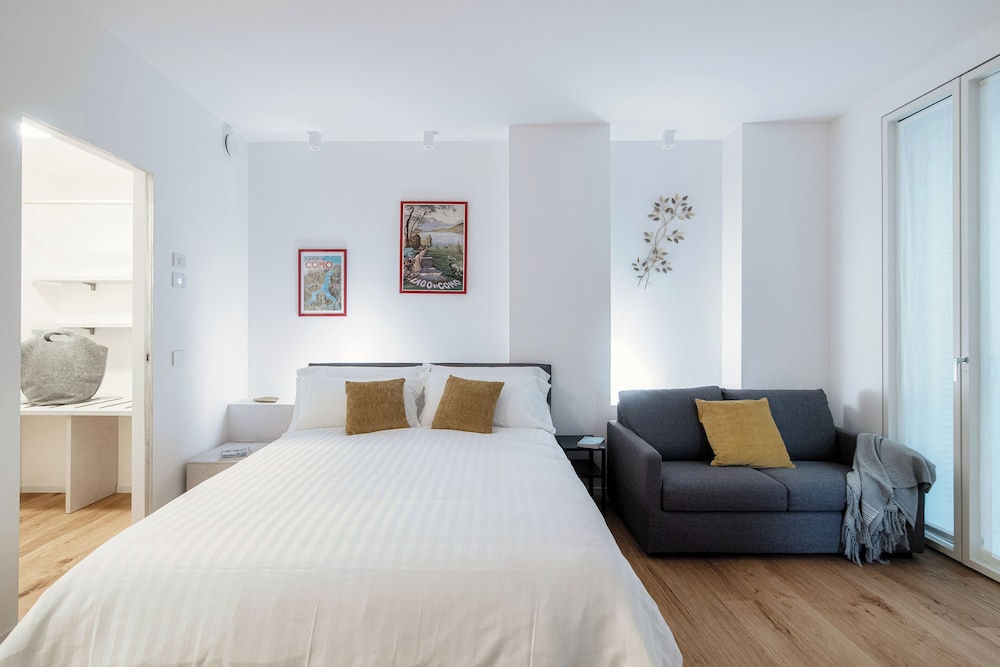 Comfort Apartment, City View