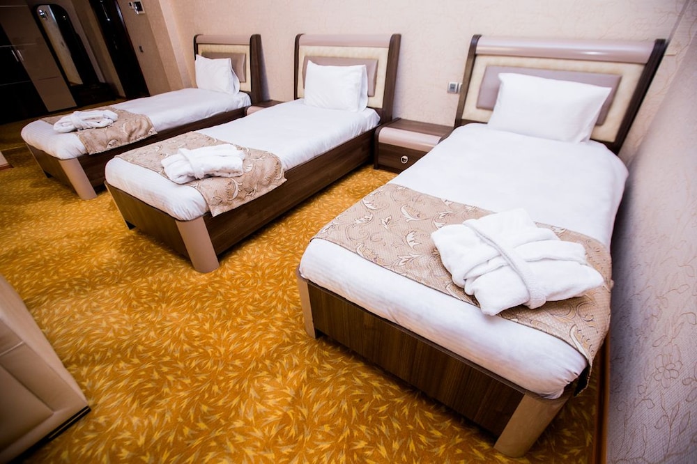 Comfort Triple Room