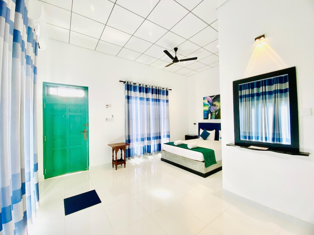 Deluxe Double Room (5) photo 1