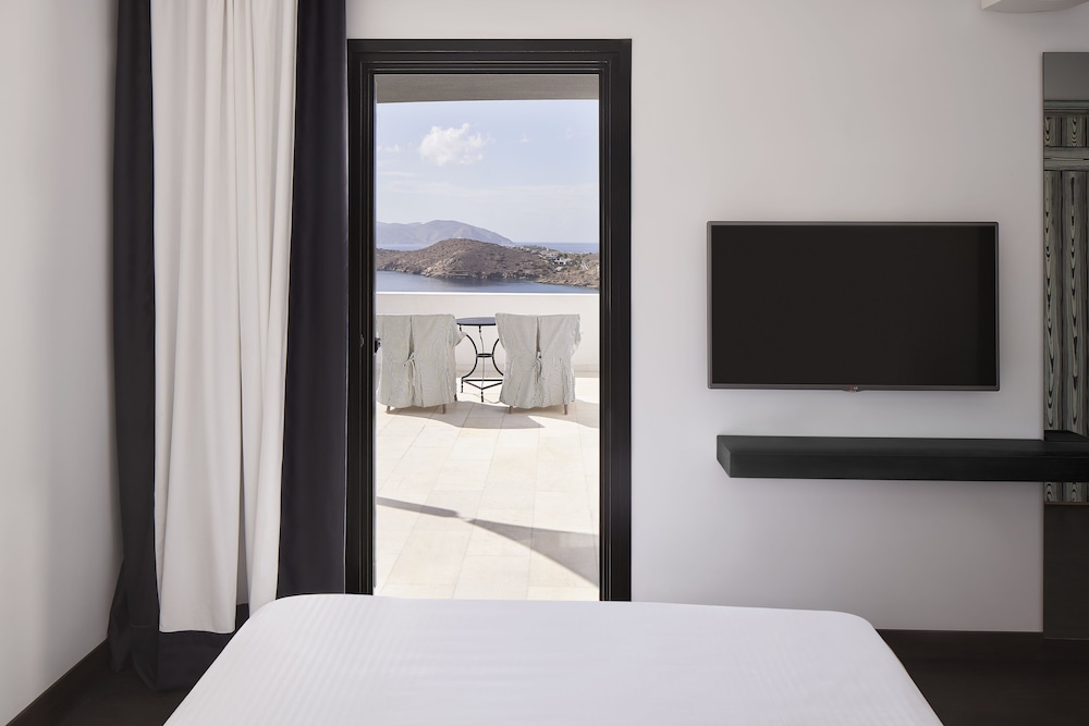 Panoramic Room, Sea View - Photo 7