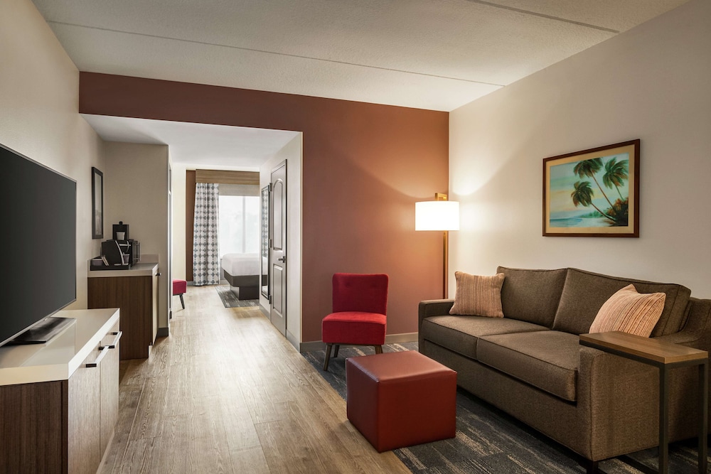 Suite, Accessible - Photo 3