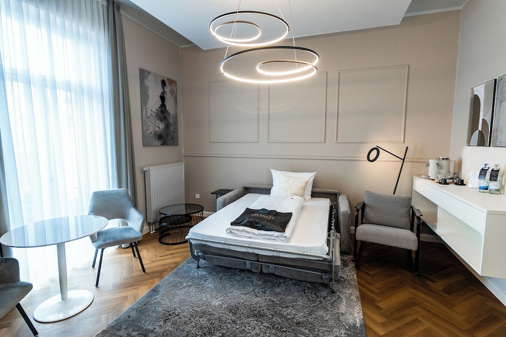 Suite (Garden Villa, Annex) photo 3