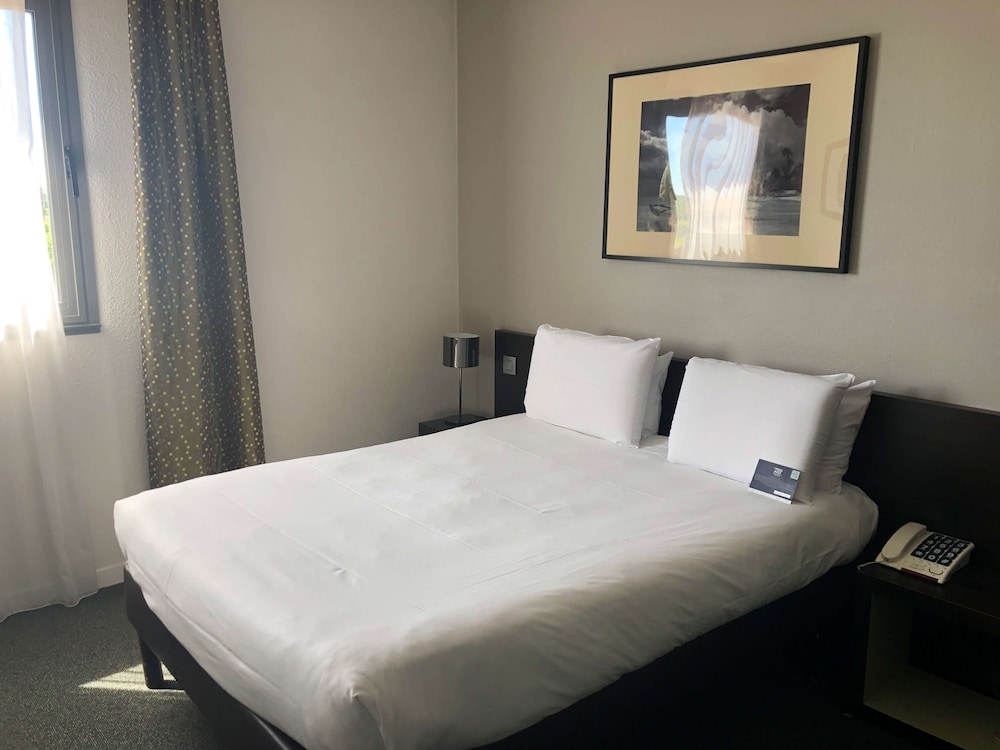 Standard Room, 1 Double Bed - Photo 13