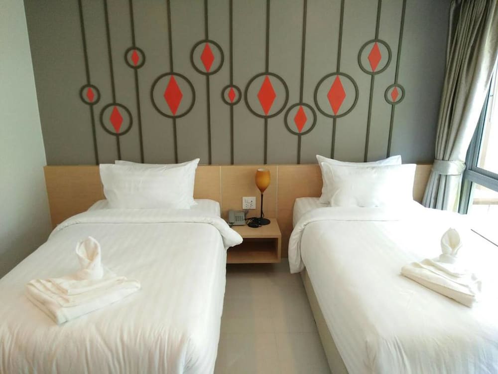 Standard Twin Room - Photo 2