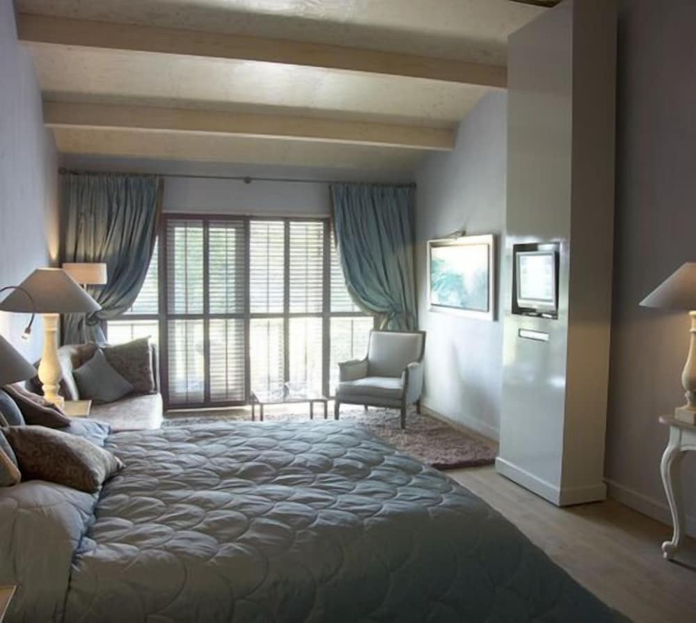 Luxury Suite, Garden View photo 3