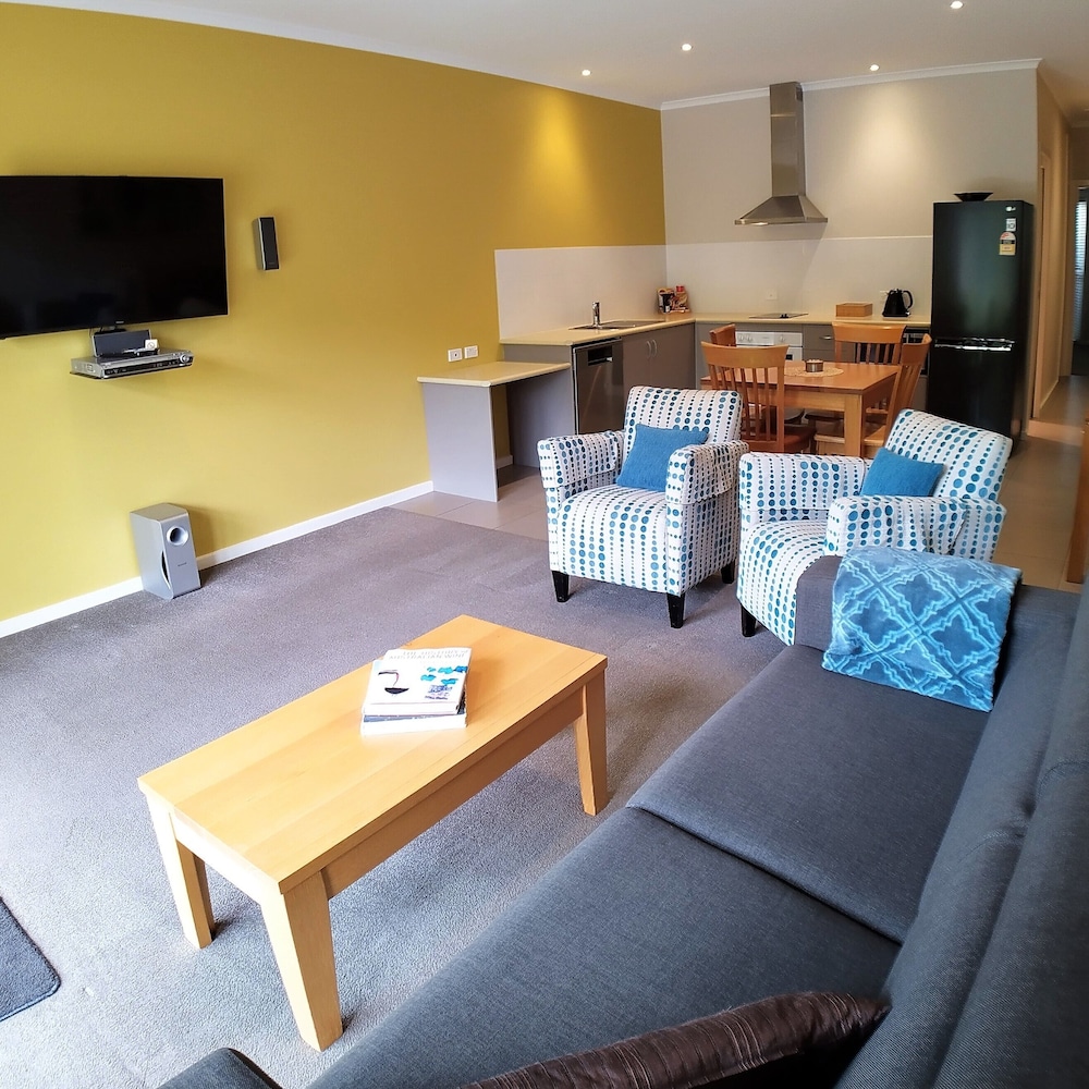 Luxury Apartment, 1 Queen Bed with Sofa bed photo 2