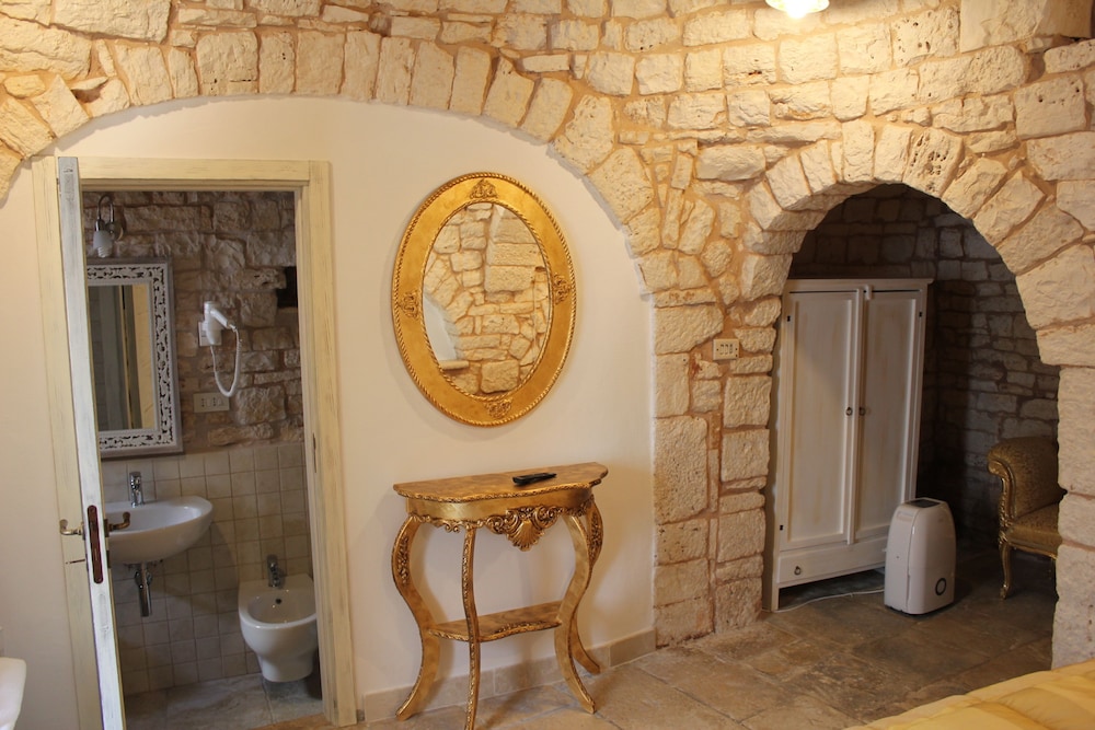 Trullo (2 Adults)