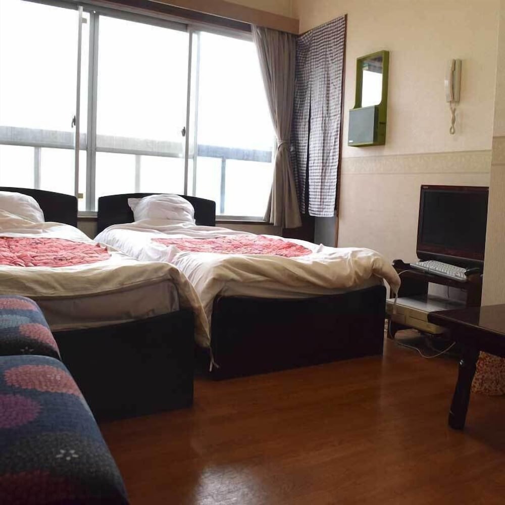 Twin Room, Non Smoking (2 SingleBeds) photo 2