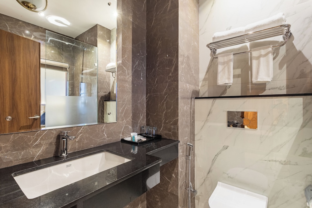 Deluxe Twin Room, Balcony, City View