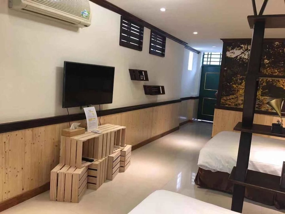 Basic Quadruple Room
