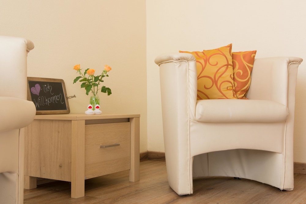 Double Room - Photo 3