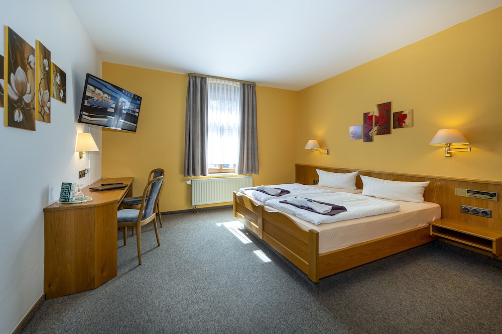 Double Room - Photo 2