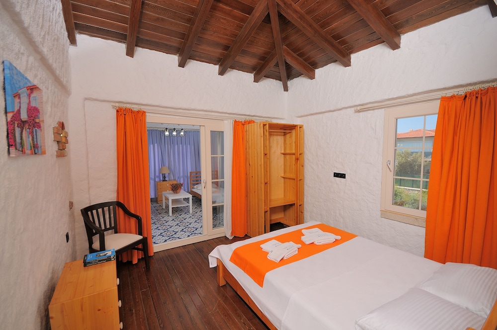 Deluxe Quadruple Room photo 3