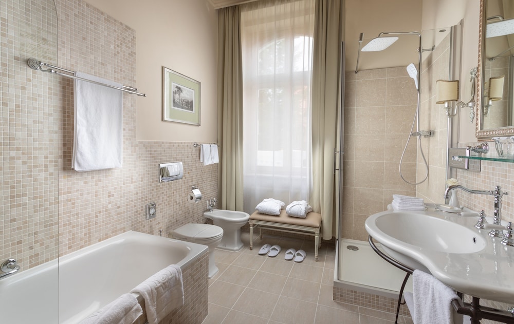 Savoy Suite - Photo 3